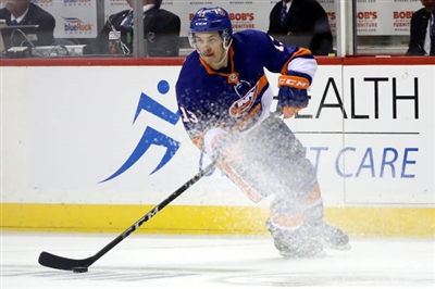 Mathew Barzal Poster 3541547