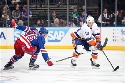 Mathew Barzal Poster 3541573