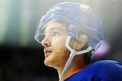 Mathew Barzal Poster 3541581