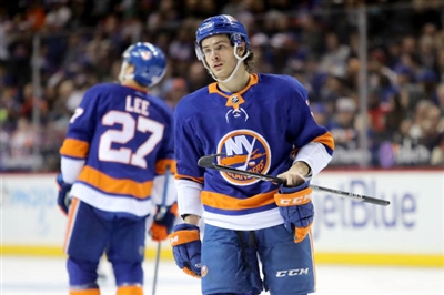 Mathew Barzal Poster 3541598