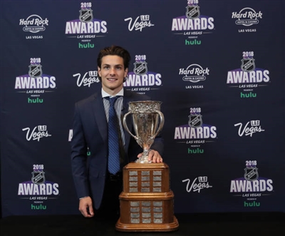 Mathew Barzal Poster 3541650