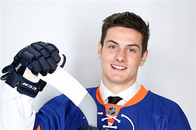 Mathew Barzal Poster 3541700