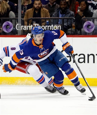 Mathew Barzal Poster 3541724