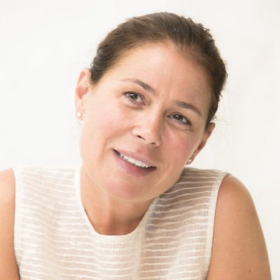 Maura Tierney Poster 2736085