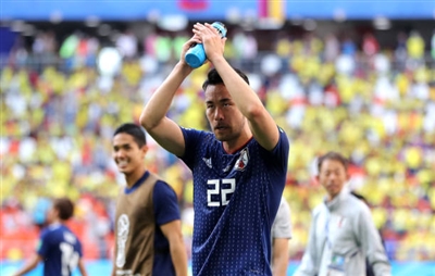 Maya Yoshida Poster 3349234
