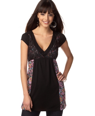 Mayra Suarez Poster 2025590