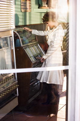 Melanie Lynskey Poster 3633212
