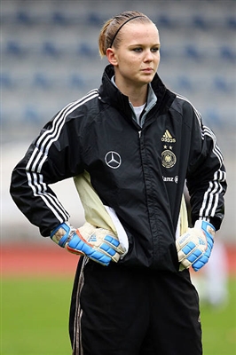 Merle Frohms Poster 3689333