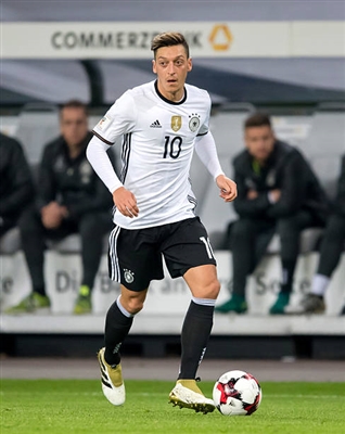 Mesut Oezil Poster 3349418