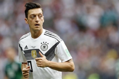 Mesut Oezil Poster 3349428