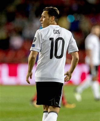 Mesut Oezil Poster 3349443