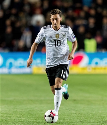 Mesut Oezil Poster 3349540