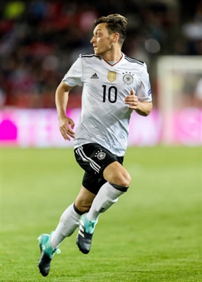 Mesut Oezil Poster 3349545