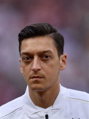 Mesut Oezil Poster 3349547