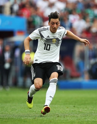 Mesut Oezil Poster 3349549