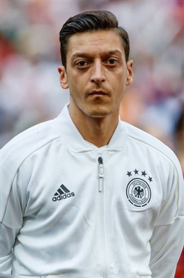 Mesut Oezil Poster 3349552