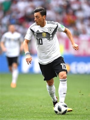 Mesut Oezil Poster 3349575