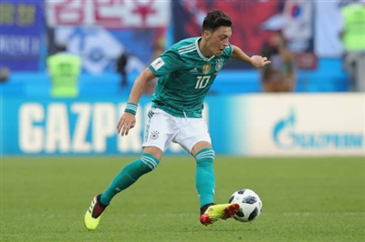 Mesut Oezil Poster 3349582