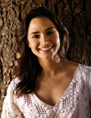 Mia Maestro Poster 1266431