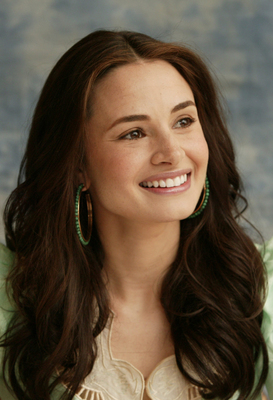 Mia Maestro Poster 2288899