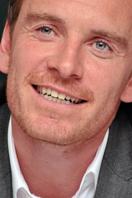 Michael Fassbender Poster 2492666