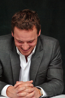 Michael Fassbender Poster 2492667