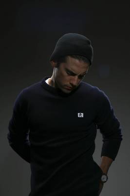 Milo Ventimiglia Poster 2208104
