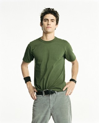 Milo Ventimiglia Poster 2208115