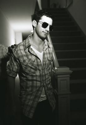 Milo Ventimiglia Poster 2208135