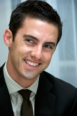 Milo Ventimiglia Poster 2411006