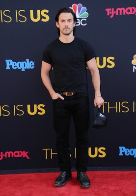 Milo Ventimiglia Poster 2767160