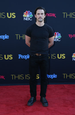 Milo Ventimiglia Poster 2767177