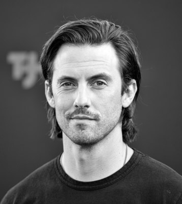 Milo Ventimiglia Poster 2767223