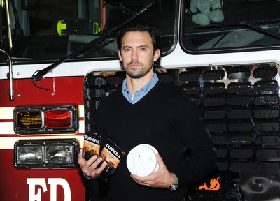 Milo Ventimiglia Poster 3243389