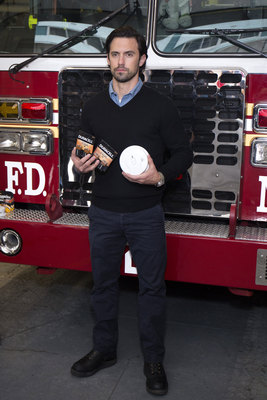 Milo Ventimiglia Poster 3243403