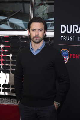 Milo Ventimiglia Poster 3243405