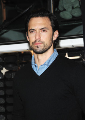 Milo Ventimiglia Poster 3243414