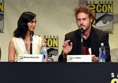 Morena Baccarin Poster 2928239