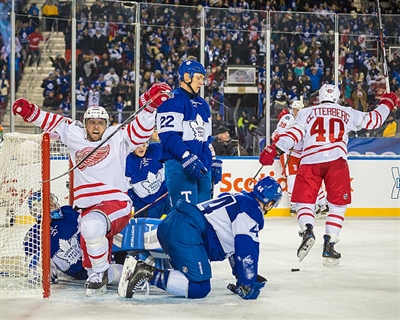 Morgan Rielly Poster 3553144