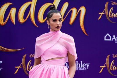 Naomi Scott Poster 3866851