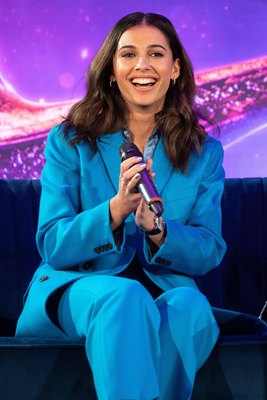 Naomi Scott Poster 3866935