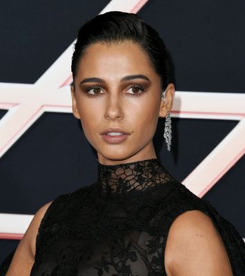 Naomi Scott Poster 3917158