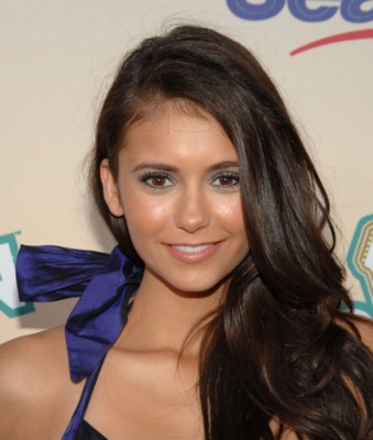 Nina Dobrev Poster 1522955