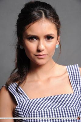 Nina Dobrev Poster 1975998