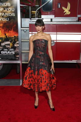 Nina Dobrev Poster 2786550