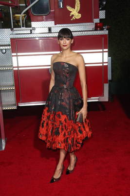 Nina Dobrev Poster 2786603