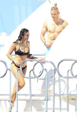 Nina Dobrev Poster 2786617