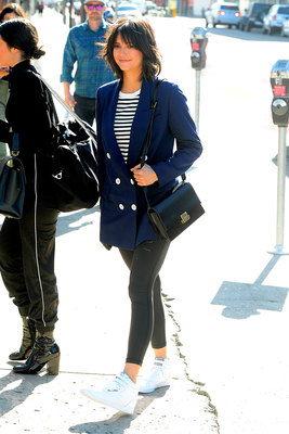 Nina Dobrev Poster 3119057