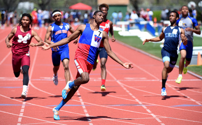 Noah Lyles Poster 2479060