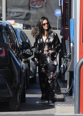 Olivia Munn Poster 3043547